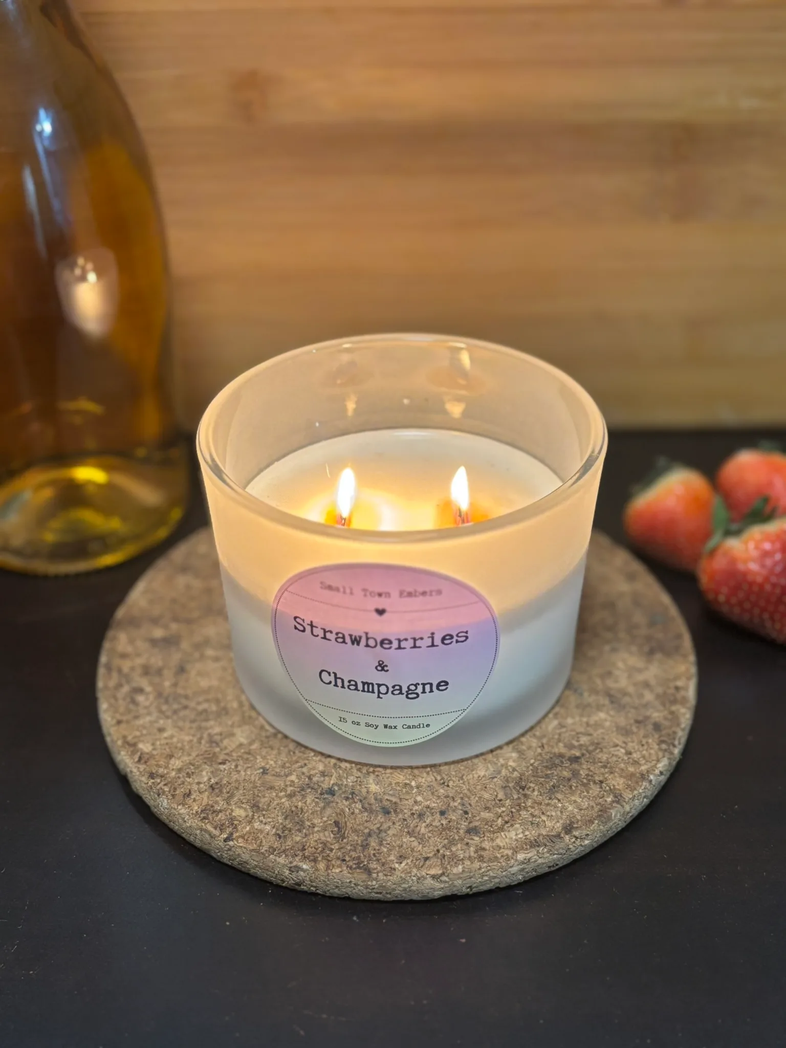 Strawberries & Champagne 2 Wood Wick Candle